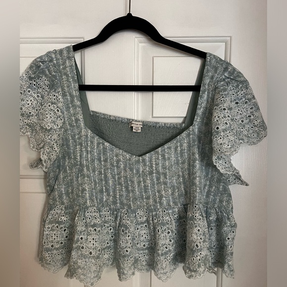 American Eagle Outfitters Tops - New American Eagle crop top